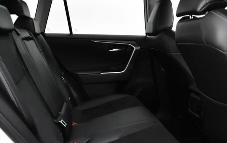 Toyota RAV4, 2021 год, 3 400 000 рублей, 14 фотография