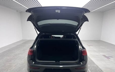 Volkswagen Golf GTI, 2022 год, 2 830 000 рублей, 15 фотография