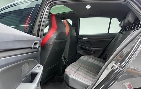 Volkswagen Golf GTI, 2022 год, 2 830 000 рублей, 14 фотография