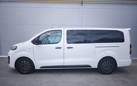 Peugeot Traveller I, 2021 год, 3 495 000 рублей, 4 фотография