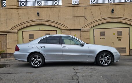 Mercedes-Benz E-Класс, 2003 год, 880 000 рублей, 5 фотография