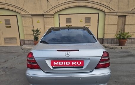 Mercedes-Benz E-Класс, 2003 год, 880 000 рублей, 8 фотография