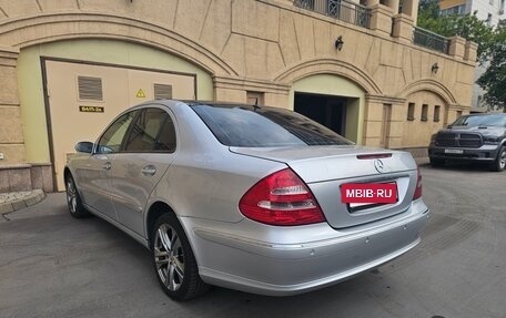 Mercedes-Benz E-Класс, 2003 год, 880 000 рублей, 9 фотография