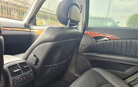 Mercedes-Benz E-Класс, 2003 год, 880 000 рублей, 33 фотография