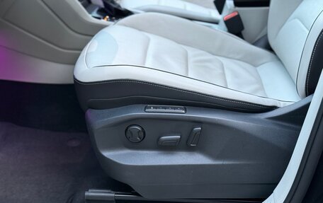 Volkswagen Tiguan II, 2019 год, 2 890 000 рублей, 15 фотография
