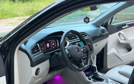 Volkswagen Tiguan II, 2019 год, 2 890 000 рублей, 12 фотография