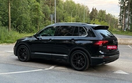 Volkswagen Tiguan II, 2019 год, 2 890 000 рублей, 4 фотография