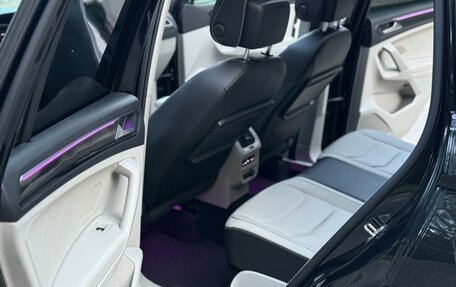 Volkswagen Tiguan II, 2019 год, 2 890 000 рублей, 18 фотография