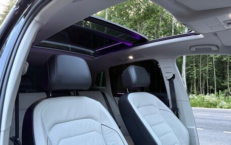 Volkswagen Tiguan II, 2019 год, 2 890 000 рублей, 25 фотография