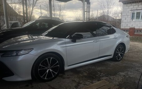 Toyota Camry, 2020 год, 2 850 000 рублей, 5 фотография