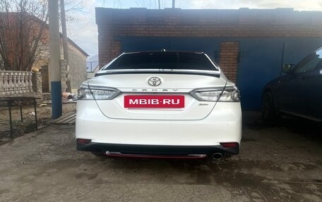 Toyota Camry, 2020 год, 2 850 000 рублей, 4 фотография