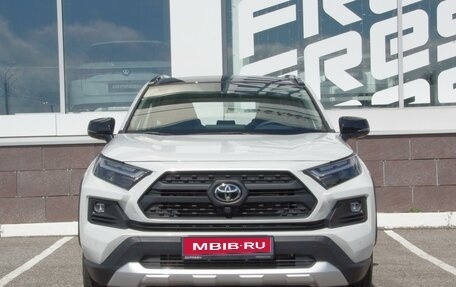 Toyota RAV4, 2024 год, 4 500 000 рублей, 3 фотография
