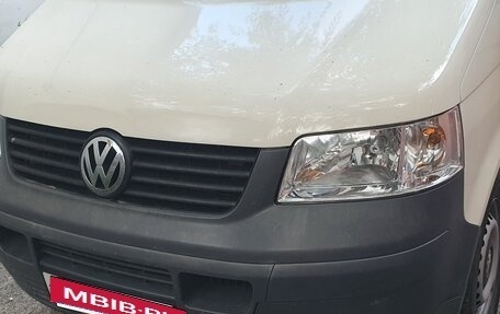 Volkswagen Transporter T5 рестайлинг, 2005 год, 920 000 рублей, 12 фотография