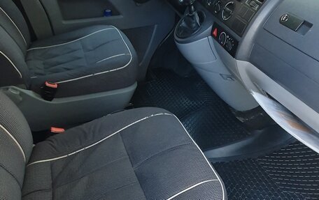 Volkswagen Transporter T5 рестайлинг, 2005 год, 920 000 рублей, 29 фотография