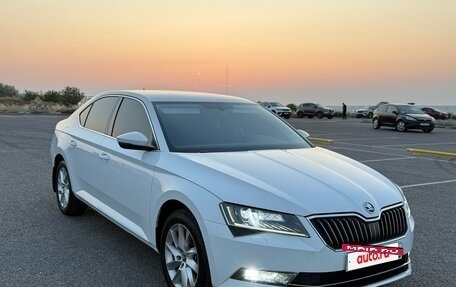 Skoda Superb III рестайлинг, 2016 год, 1 700 000 рублей, 12 фотография