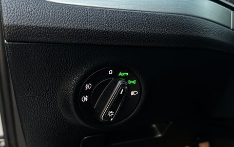 Skoda Superb III рестайлинг, 2016 год, 1 700 000 рублей, 25 фотография
