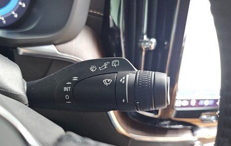 Volvo XC60 II, 2022 год, 4 090 045 рублей, 10 фотография