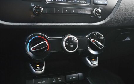 KIA Rio IV, 2018 год, 1 139 000 рублей, 16 фотография