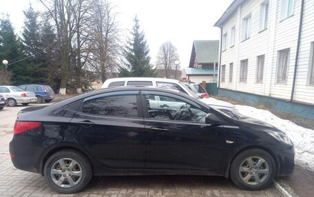 Hyundai Solaris II рестайлинг, 2014 год, 588 000 рублей, 3 фотография