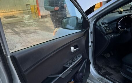 KIA Rio III рестайлинг, 2014 год, 850 000 рублей, 15 фотография