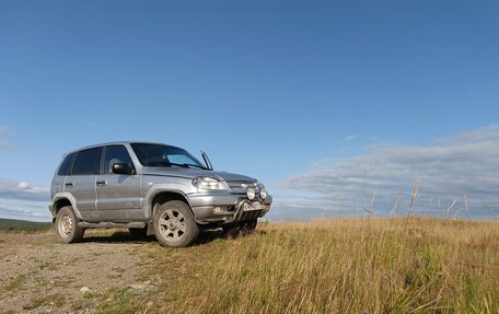 Chevrolet Niva I рестайлинг, 2004 год, 270 000 рублей, 2 фотография