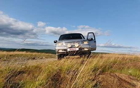 Chevrolet Niva I рестайлинг, 2004 год, 270 000 рублей, 3 фотография