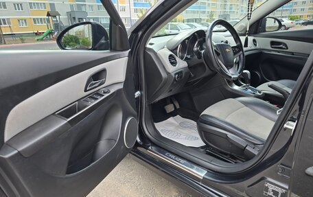 Chevrolet Cruze II, 2013 год, 910 000 рублей, 3 фотография