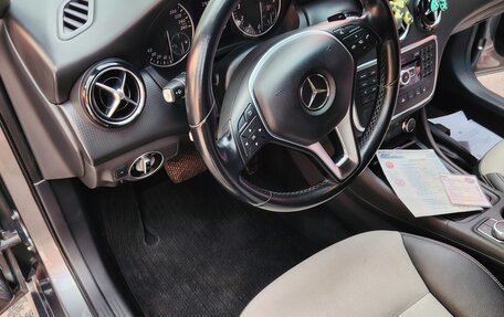 Mercedes-Benz A-Класс, 2013 год, 1 350 000 рублей, 3 фотография