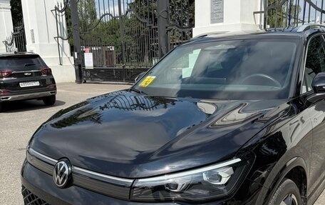 Volkswagen Tiguan, 2024 год, 4 690 000 рублей, 3 фотография
