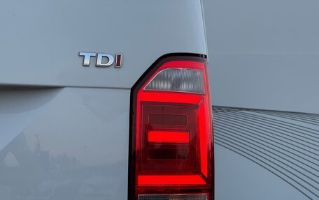 Volkswagen Multivan T5, 2010 год, 2 285 000 рублей, 8 фотография