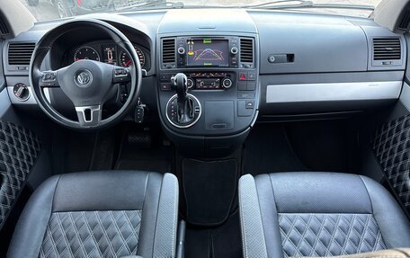 Volkswagen Multivan T5, 2010 год, 2 285 000 рублей, 12 фотография
