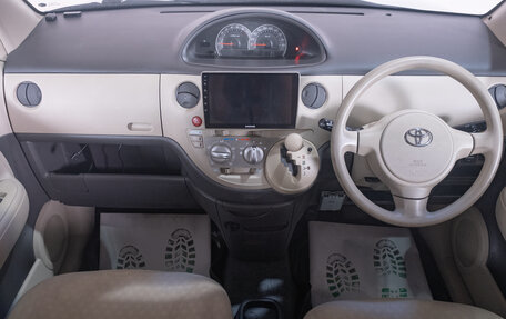Toyota Sienta I, 2008 год, 769 000 рублей, 10 фотография