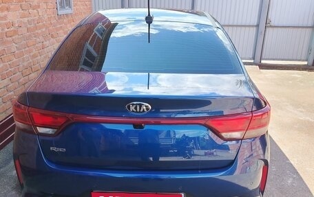 KIA Rio IV, 2021 год, 1 850 000 рублей, 1 фотография