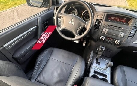 Mitsubishi Pajero IV, 2011 год, 2 300 000 рублей, 15 фотография
