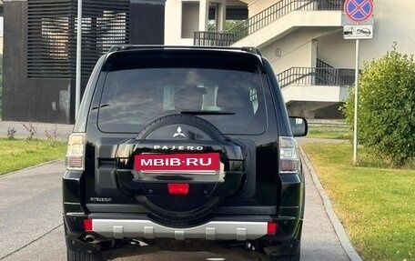 Mitsubishi Pajero IV, 2011 год, 2 300 000 рублей, 19 фотография
