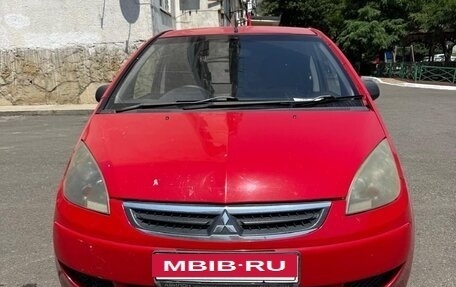 Mitsubishi Colt VI рестайлинг, 2005 год, 390 000 рублей, 2 фотография