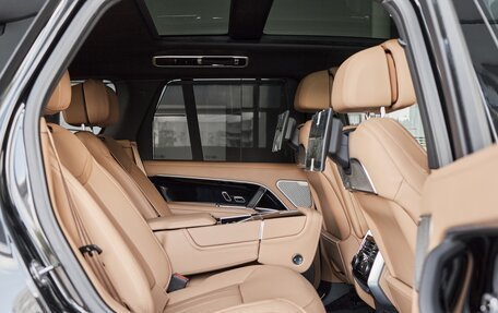 Land Rover Range Rover IV рестайлинг, 2025 год, 25 000 000 рублей, 12 фотография
