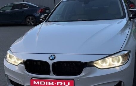 BMW 3 серия, 2014 год, 1 500 000 рублей, 3 фотография
