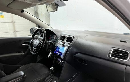 Volkswagen Polo VI (EU Market), 2015 год, 945 000 рублей, 11 фотография