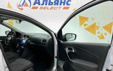 Volkswagen Polo VI (EU Market), 2015 год, 945 000 рублей, 25 фотография