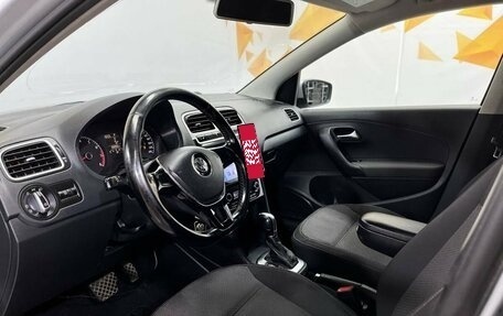 Volkswagen Polo VI (EU Market), 2015 год, 945 000 рублей, 21 фотография
