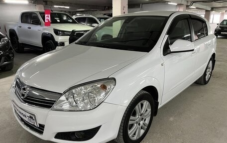 Opel Astra H, 2011 год, 675 000 рублей, 2 фотография
