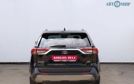 Toyota RAV4, 2020 год, 2 735 000 рублей, 6 фотография