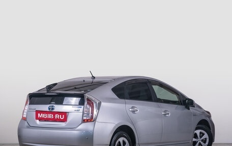 Toyota Prius, 2015 год, 1 349 000 рублей, 7 фотография