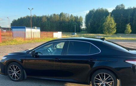 Toyota Camry, 2021 год, 2 550 000 рублей, 7 фотография