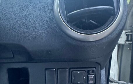Nissan Note II рестайлинг, 2006 год, 399 000 рублей, 18 фотография