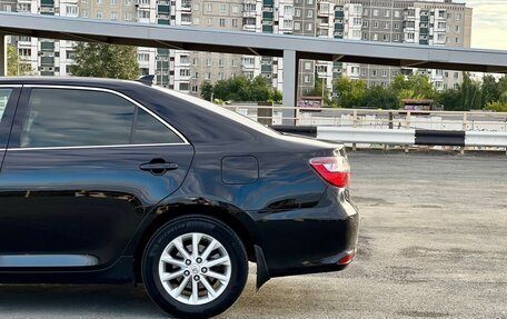 Toyota Camry, 2017 год, 2 190 000 рублей, 10 фотография