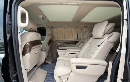 Mercedes-Benz V-Класс, 2021 год, 5 380 000 рублей, 16 фотография