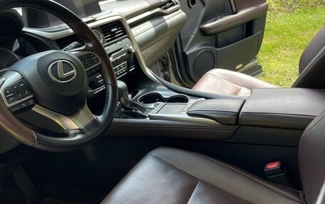 Lexus RX IV рестайлинг, 2022 год, 3 890 000 рублей, 8 фотография