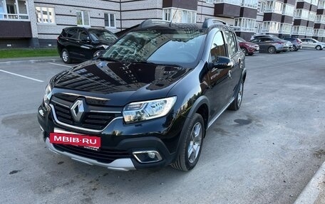 Renault Sandero II рестайлинг, 2021 год, 1 399 000 рублей, 3 фотография